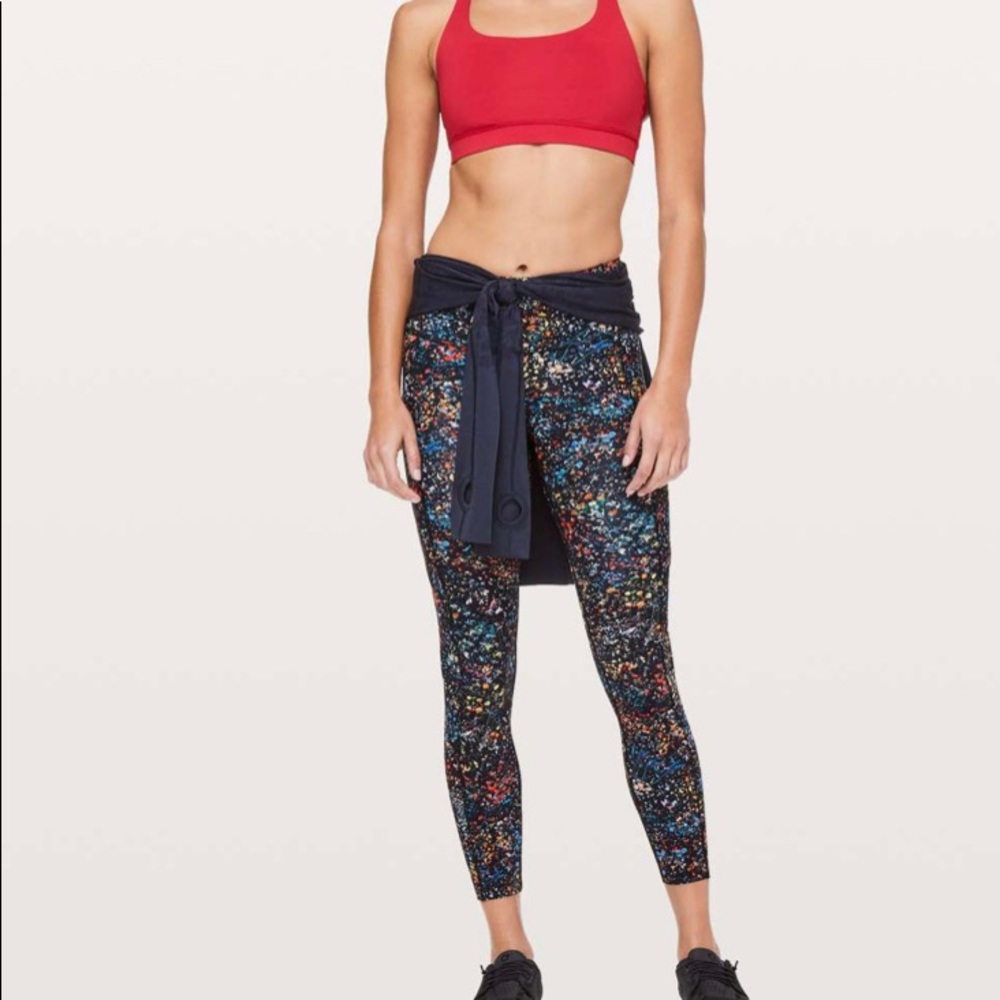 Lululemon Invigorate High-rise tight 25” Foliage Overlay size 8